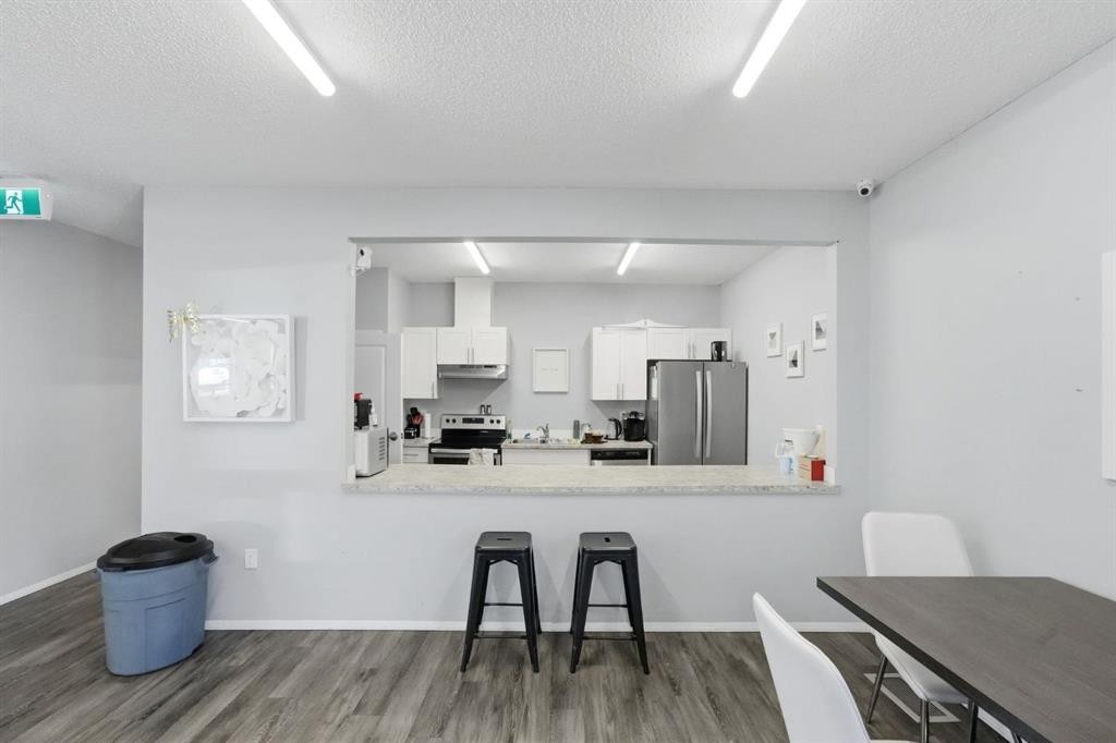 75-5344 76 Street, Red Deer, AB