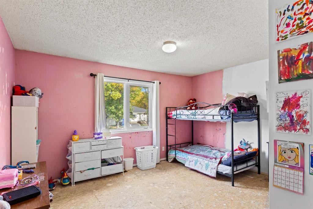 5205B 52 Avenue, Camrose, AB