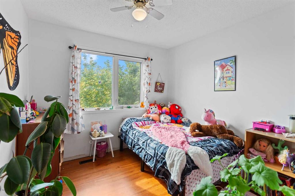 5205B 52 Avenue, Camrose, AB