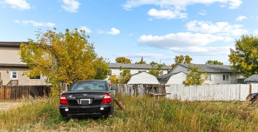 5205B 52 Avenue, Camrose, AB