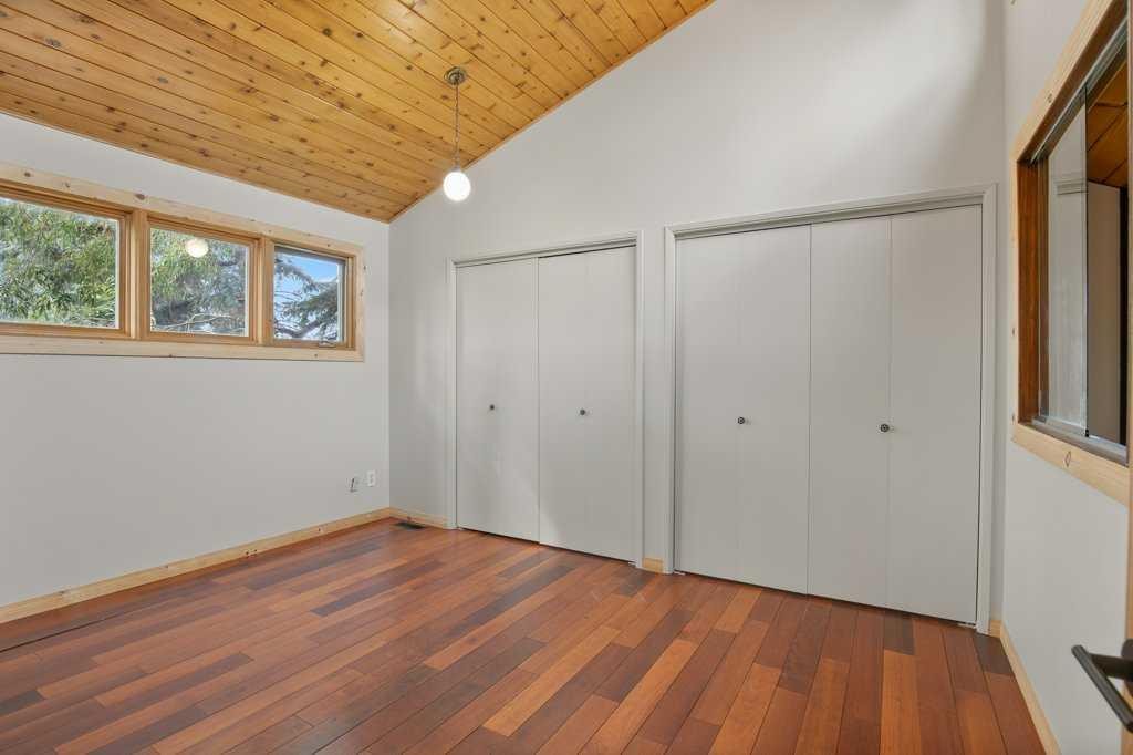 130 Westview Drive, Sylvan Lake, AB