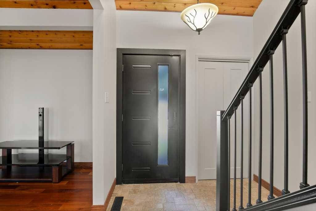 130 Westview Drive, Sylvan Lake, AB