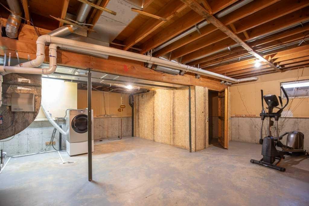 130 Westview Drive, Sylvan Lake, AB