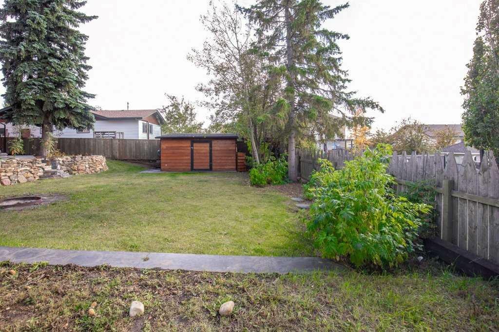 130 Westview Drive, Sylvan Lake, AB
