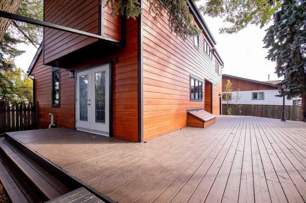 130 Westview Drive, Sylvan Lake, AB
