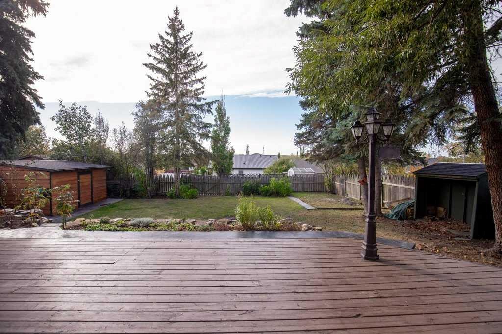 130 Westview Drive, Sylvan Lake, AB
