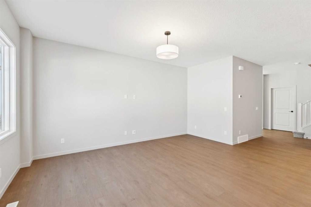 1062 Bayview Crescent Sw, Airdrie, AB