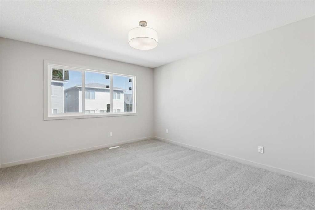 1062 Bayview Crescent Sw, Airdrie, AB