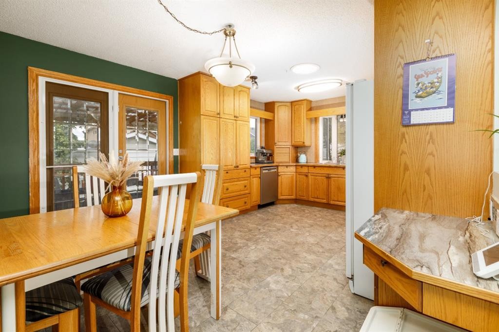 60 Gehrke Close, Red Deer, AB