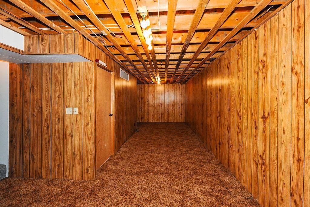5805 43 Avenue, Camrose, AB