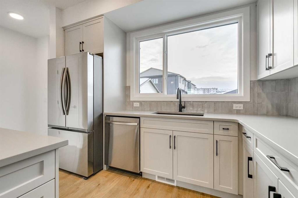 311 Silverton Glen Road Sw, Calgary, AB