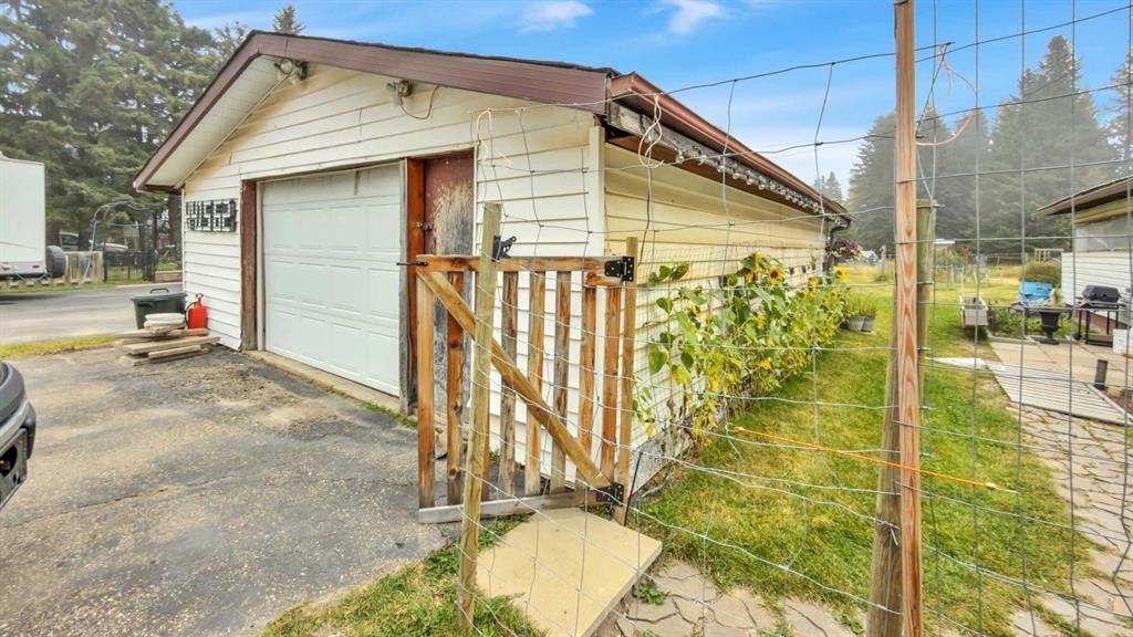 4415 62 Street, Rocky Mountain House, AB