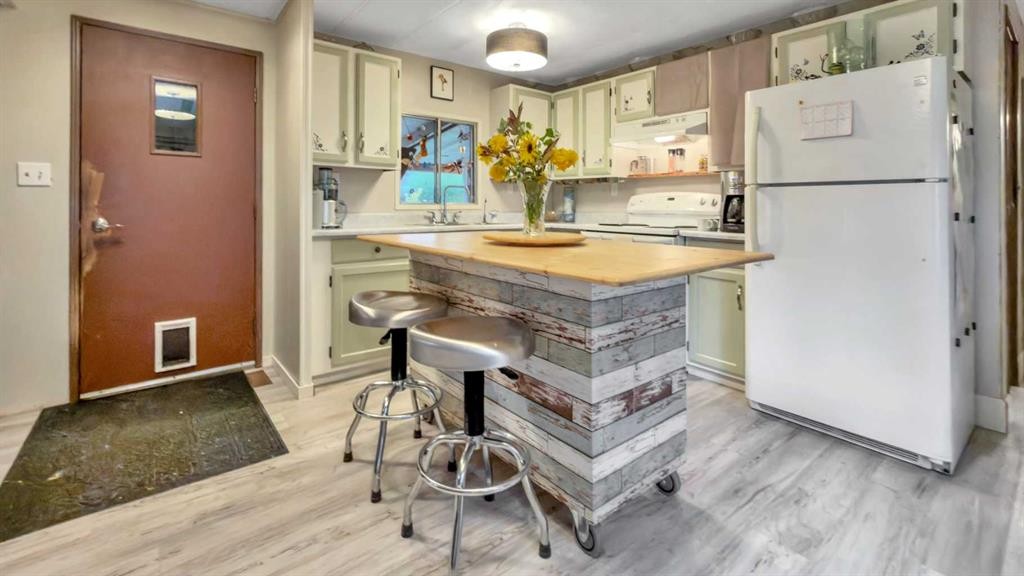 4415 62 Street, Rocky Mountain House, AB
