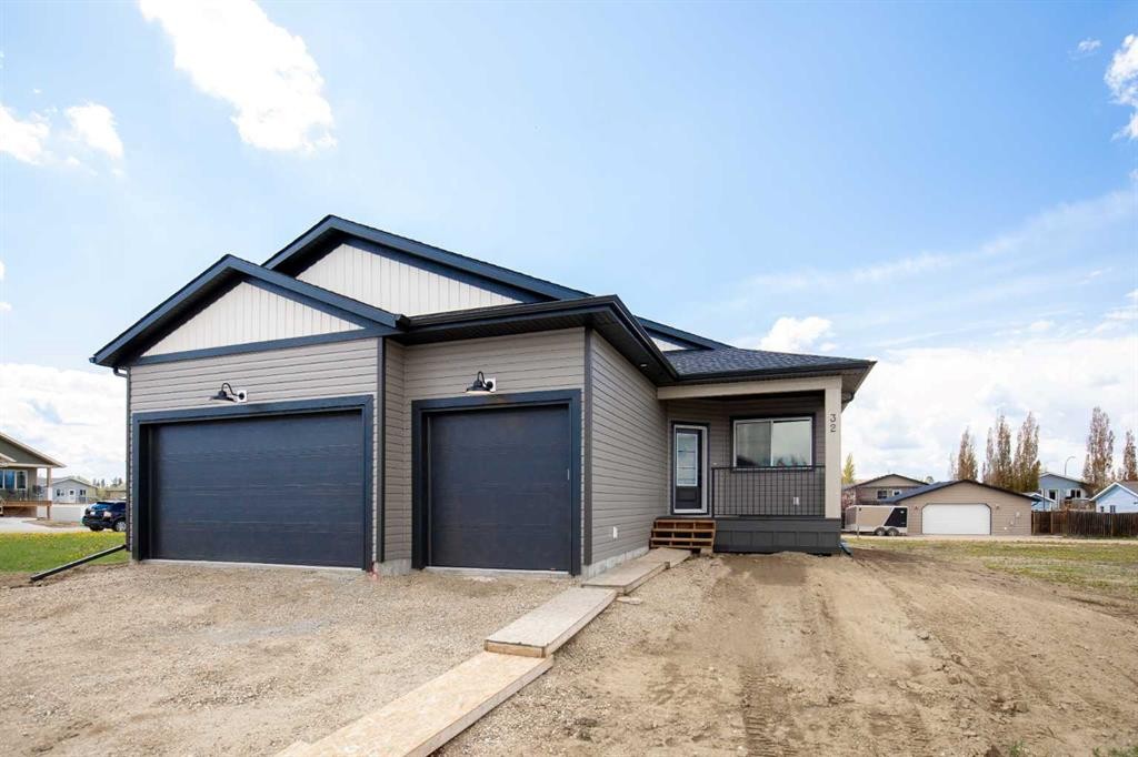 32 Sunrise Crescent North, Three Hills, AB