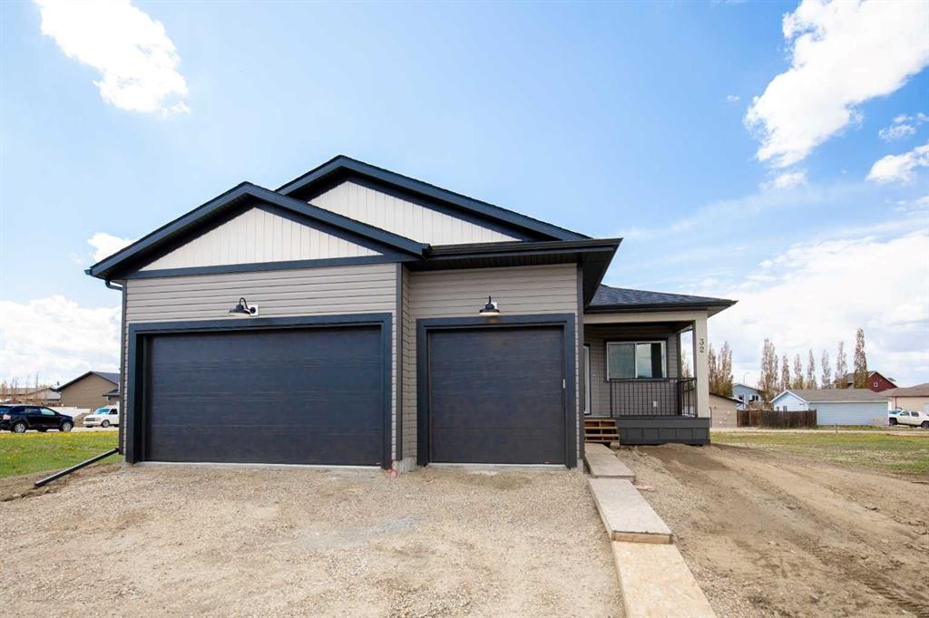 32 Sunrise Crescent North, Three Hills, AB