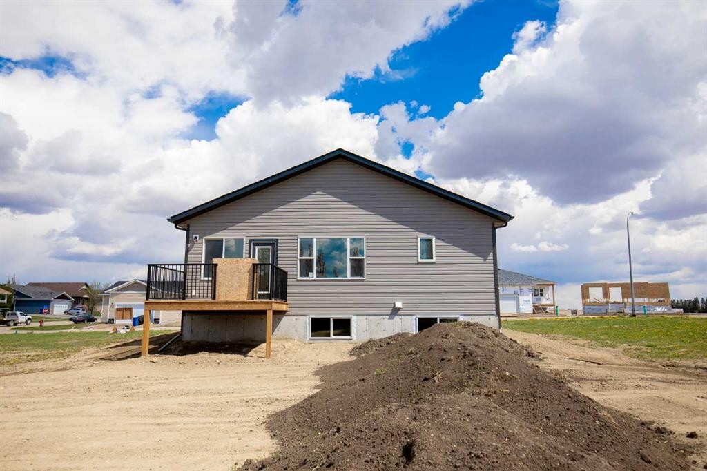 32 Sunrise Crescent North, Three Hills, AB