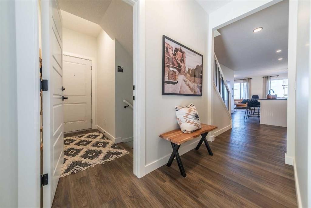 218 Sora Way Se, Calgary, AB