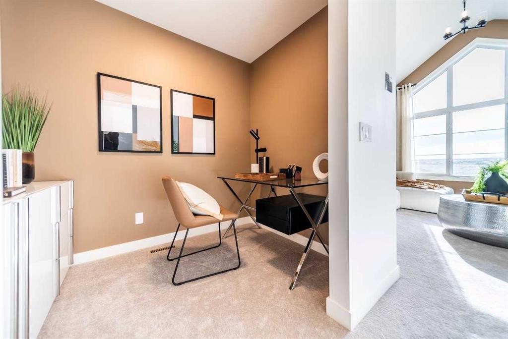 218 Sora Way Se, Calgary, AB