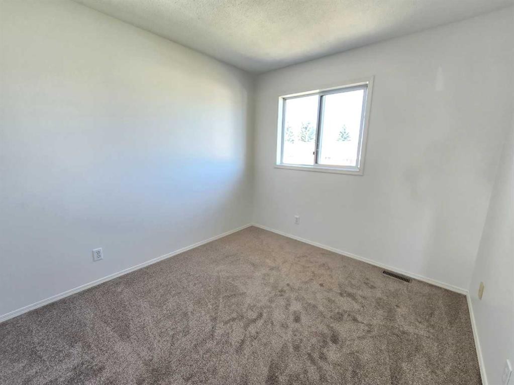 47 Escott Close, Red Deer, AB