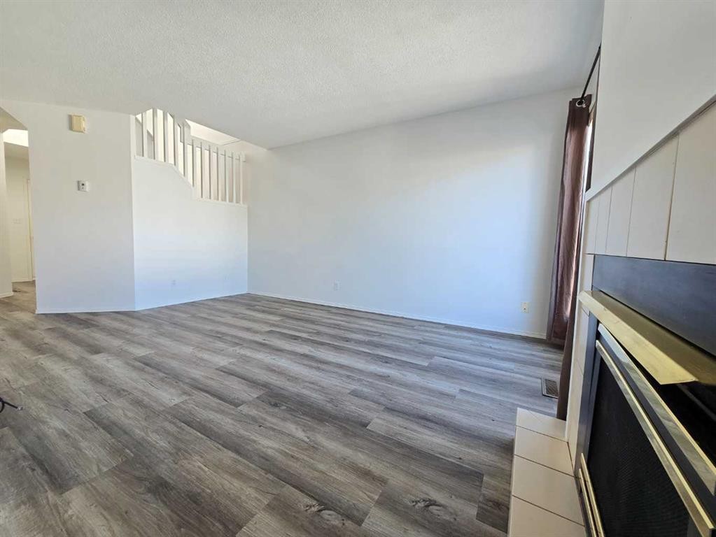 47 Escott Close, Red Deer, AB