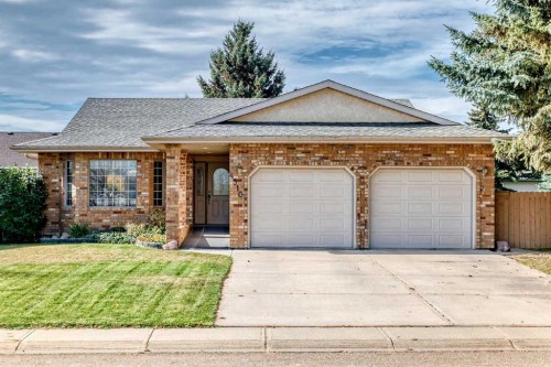 4310 60 Avenue  Innisfail, AB T4G 1L2