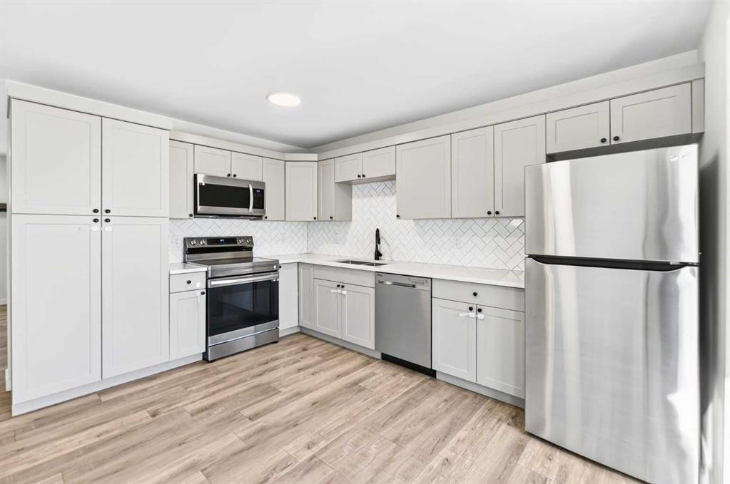 33 Kirsch Close, Red Deer, AB