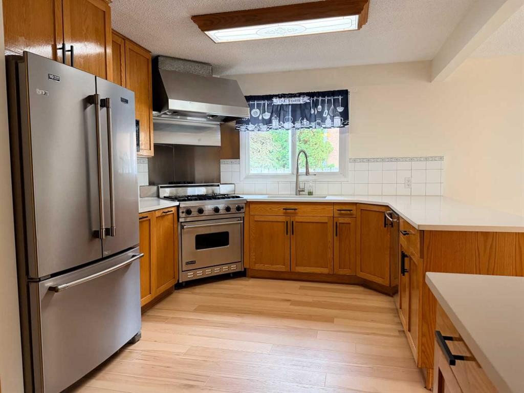 150 Piper Drive, Red Deer, AB