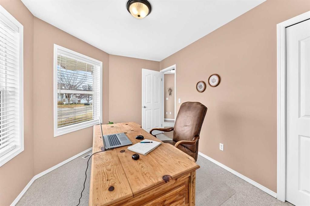413 Jenkins Drive, Red Deer, AB