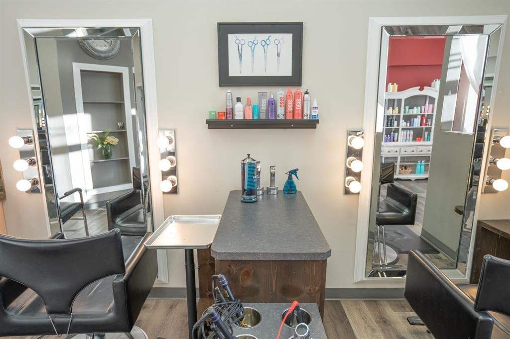 5834 Ab-2, Lacombe, AB
