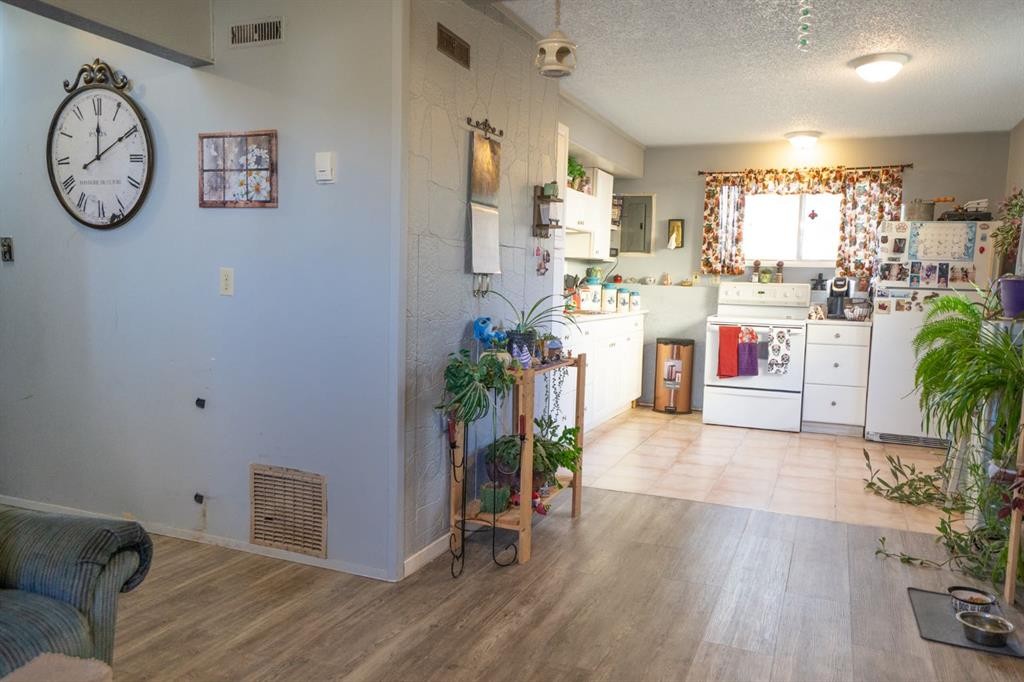4 Sproule Place, Bashaw, AB