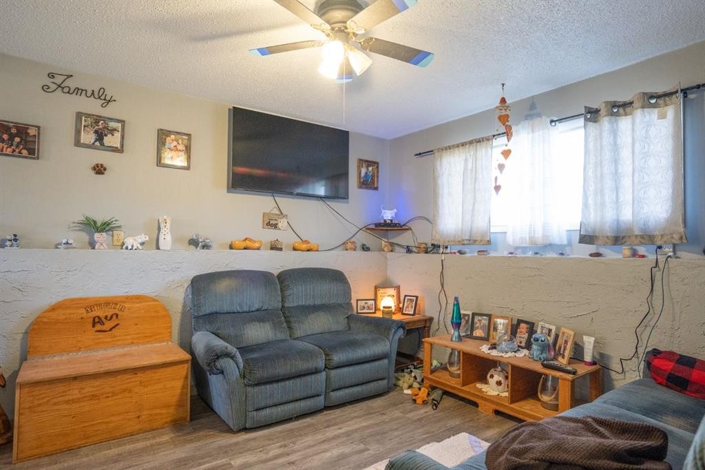 4 Sproule Place, Bashaw, AB