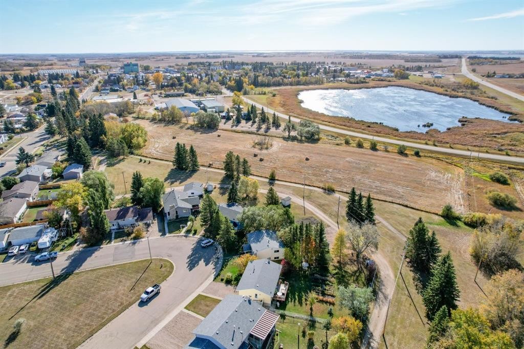 4 Sproule Place, Bashaw, AB