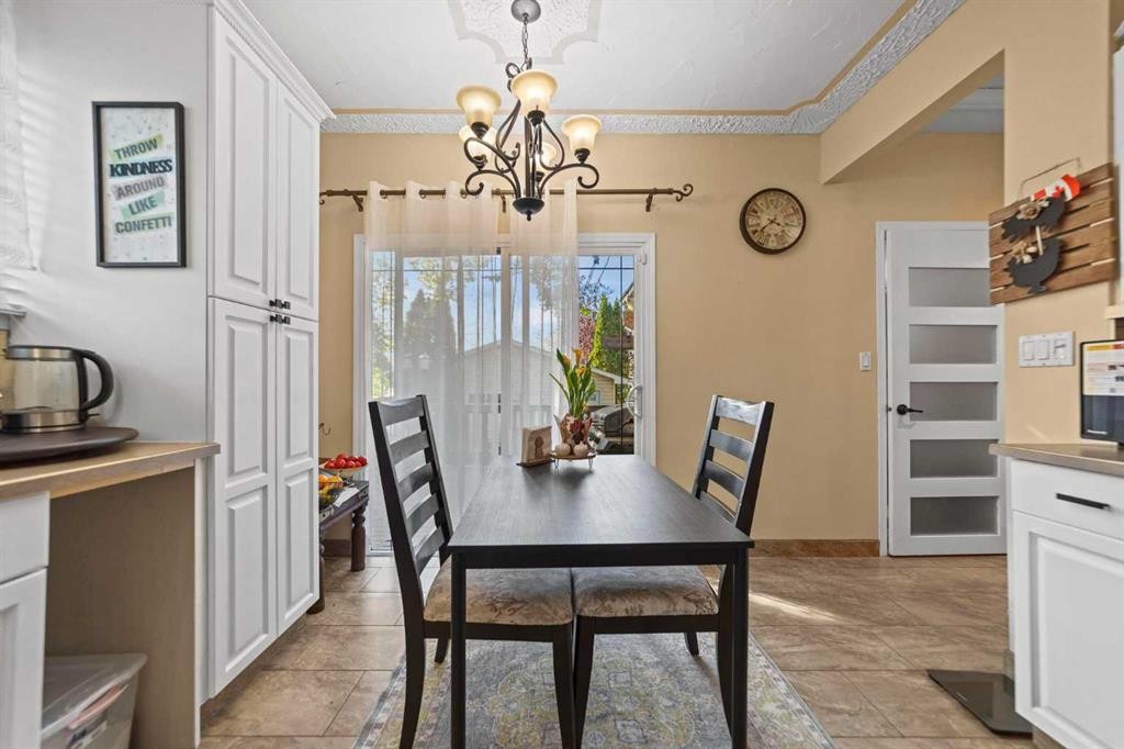 5218 45 Street, Camrose, AB