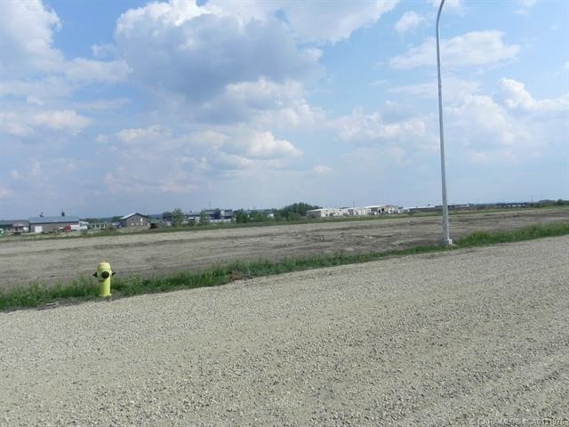 5368 Len Thompson Drive, Lacombe, AB