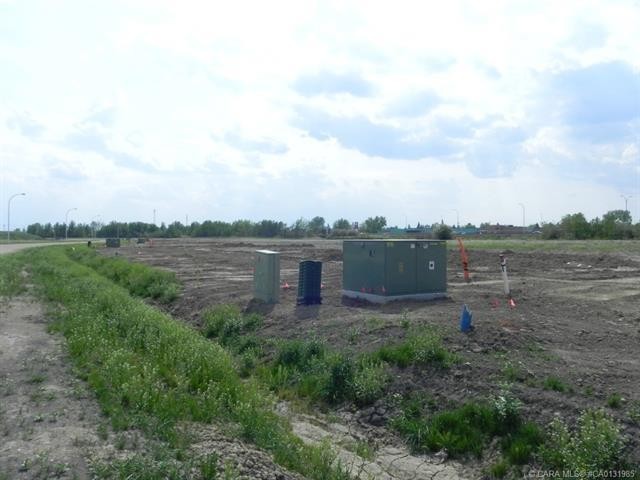 5399 Len Thompson Drive, Lacombe, AB