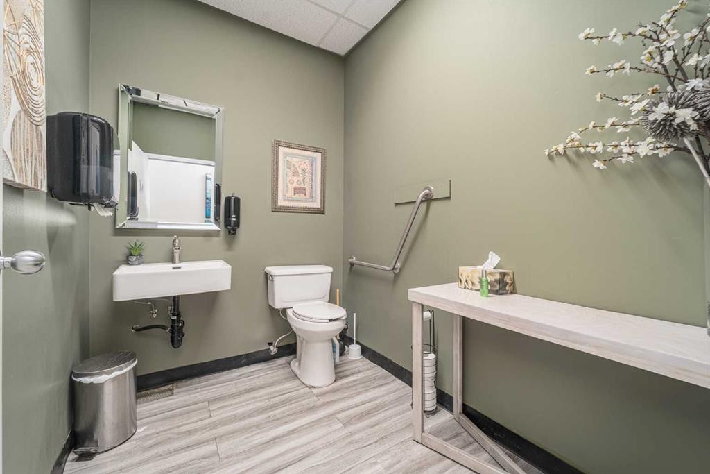 210B 12A Street North, Lethbridge, AB