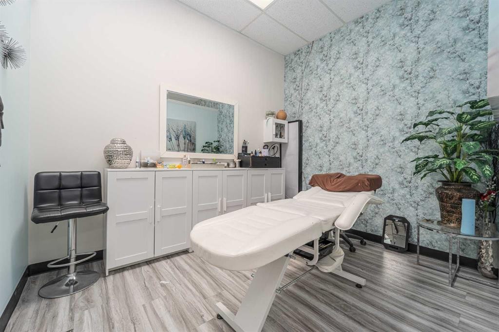 210B 12A Street North, Lethbridge, AB