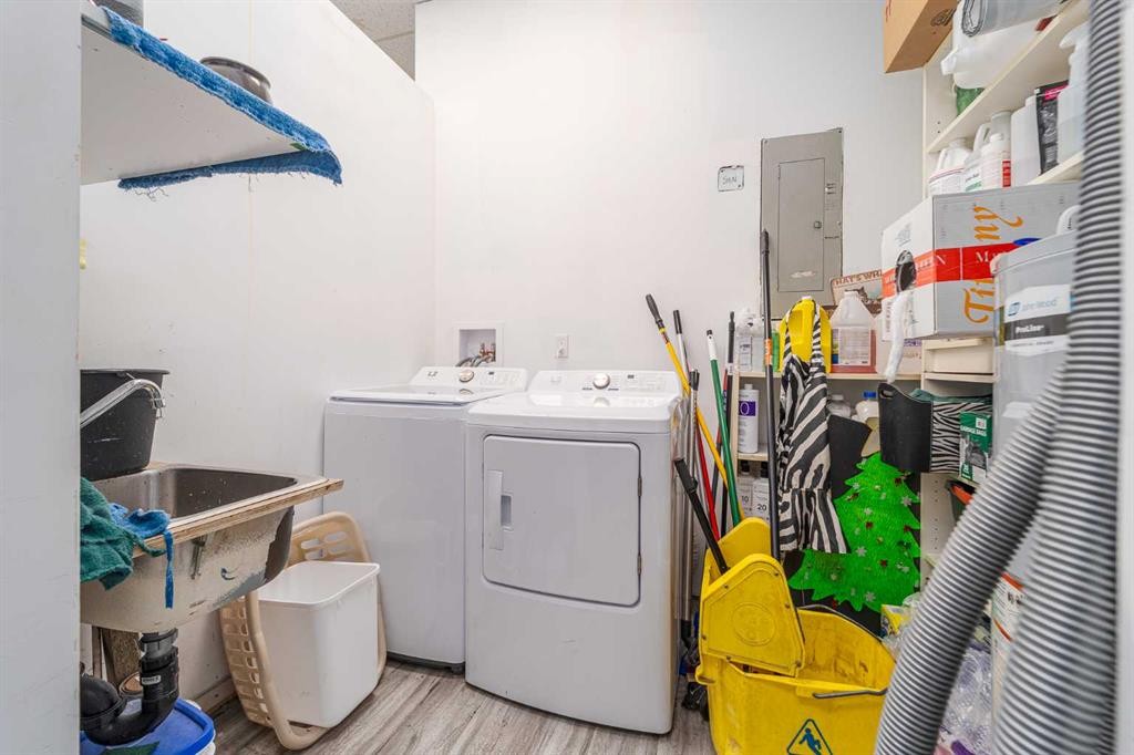 210B 12A Street North, Lethbridge, AB