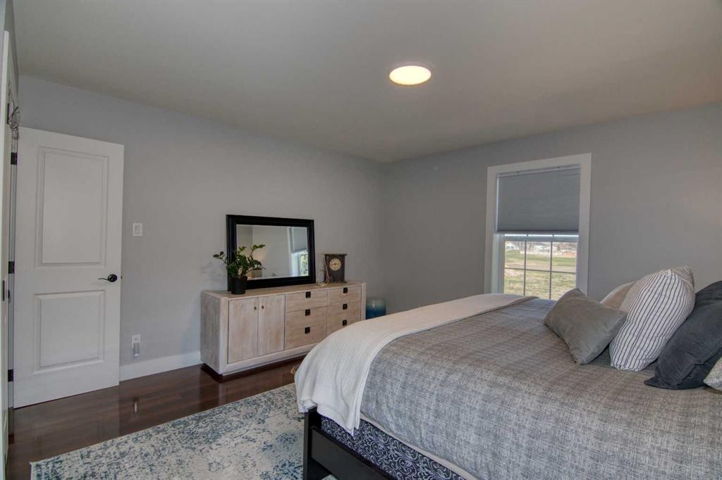 280 1 Avenue North, Magrath, AB - Indoor Photo Showing Bedroom