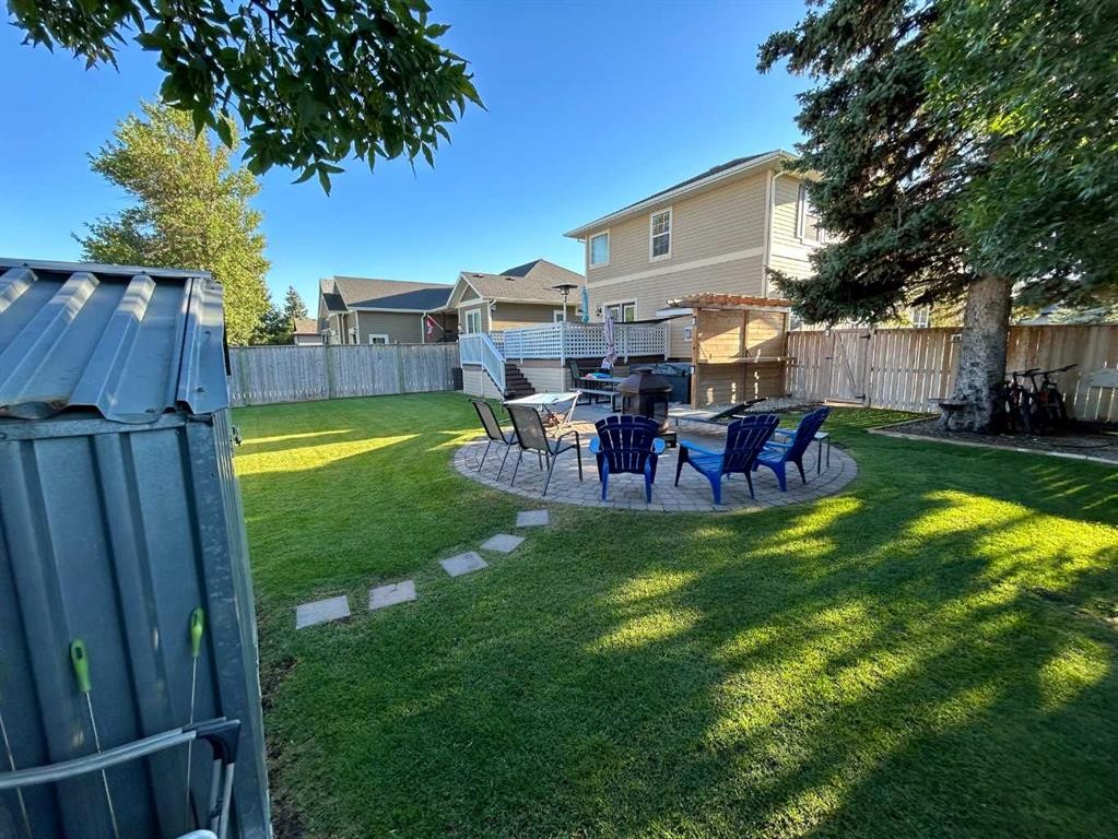 280 1 Avenue North, Magrath, AB - Outdoor With Deck Patio Veranda With Backyard