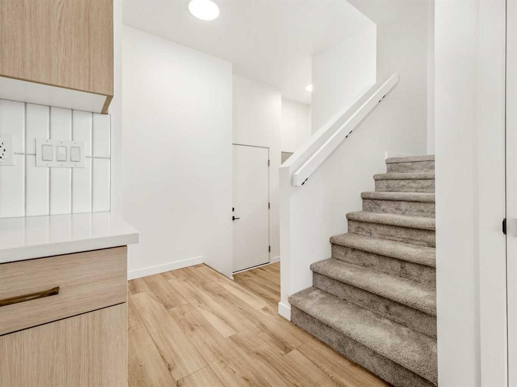 173 Caribou Bend North, Lethbridge, AB - Indoor Photo Showing Other Room