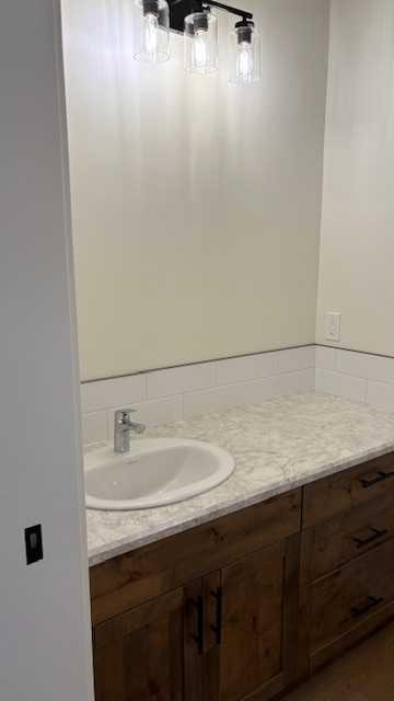 3 Greenview Crescent, Foremost, AB - Indoor Photo Showing Bathroom