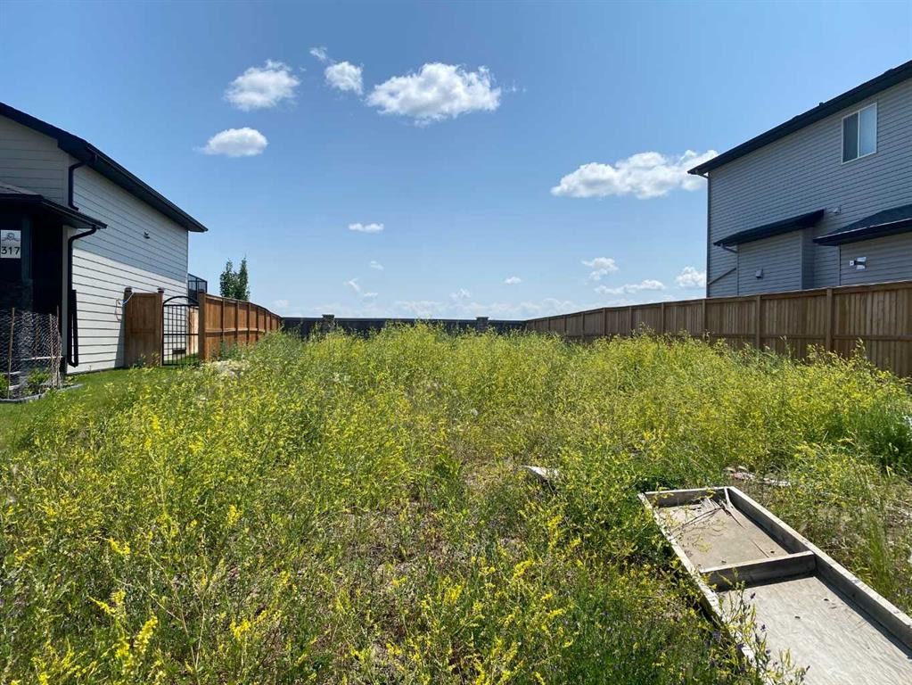 321 Rivergrove Chase West, Lethbridge, AB