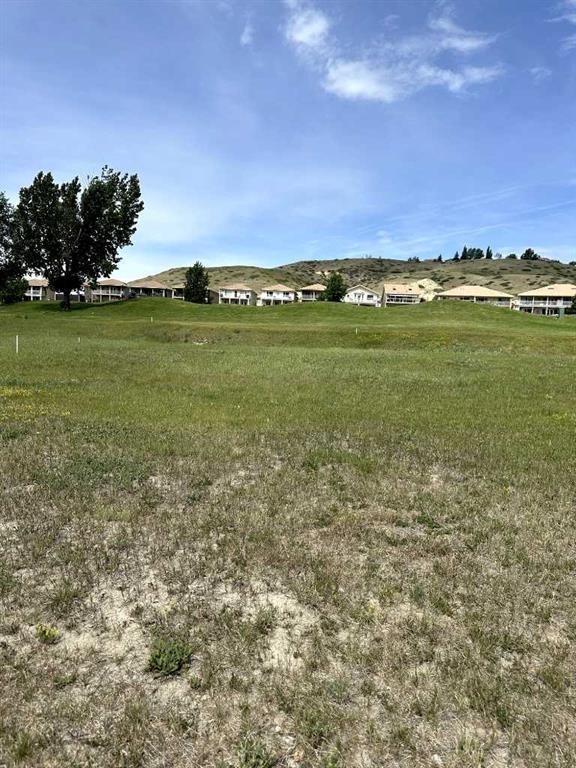 256 Canyon Boulevard West, Lethbridge, AB