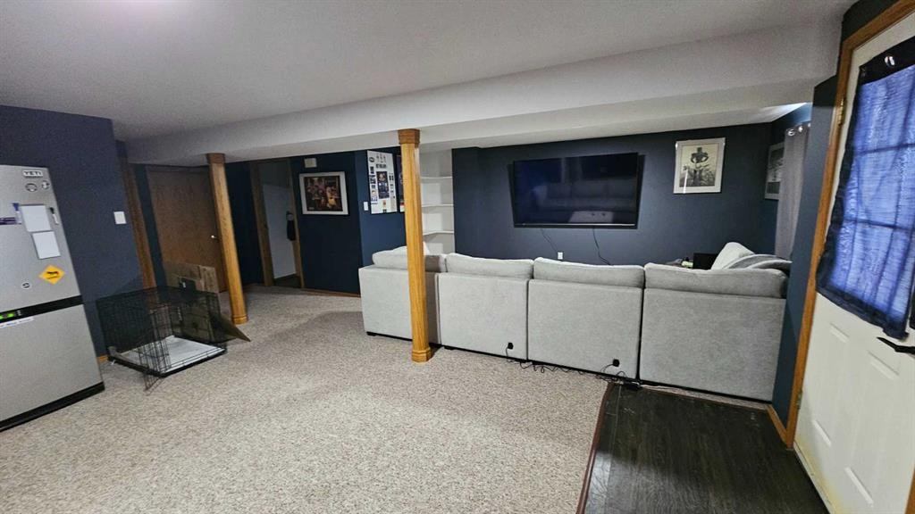 207 Centre Avenue Ne, Milk River, AB - Indoor