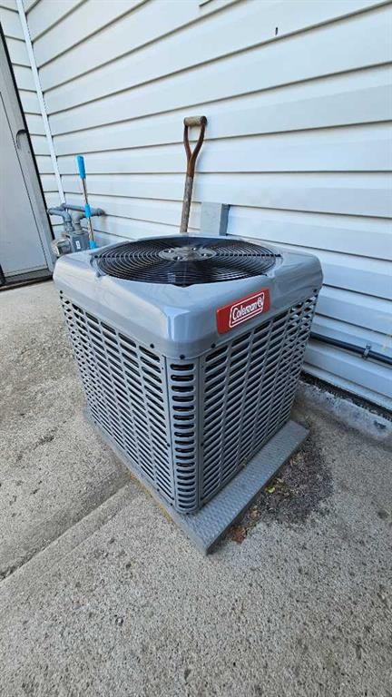 207 Centre Avenue Ne, Milk River, AB - Outdoor