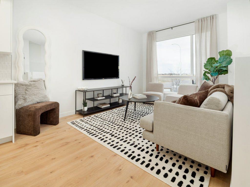 2934 47 Street South, Lethbridge, AB - Indoor Photo Showing Living Room