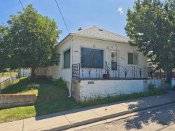 6754 17 Avenue Coleman, AB T0K 0M0