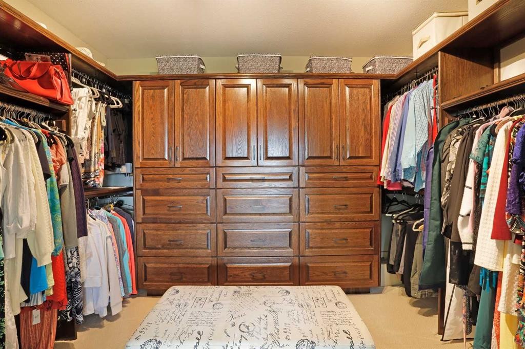 201076 Range Road 142, Rural Newell, County Of, AB - Indoor With Storage