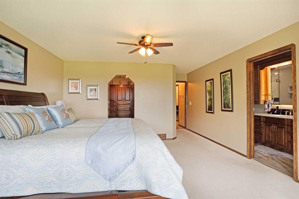 201076 Range Road 142, Rural Newell, County Of, AB - Indoor Photo Showing Bedroom
